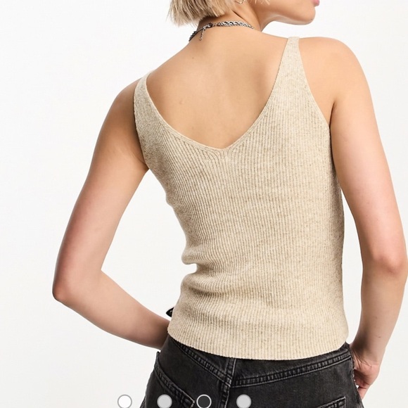 Only Ribbed Knit Sweater Tank in Oatmeal Size M Stretch Summer Beach - Picture 2 of 8
